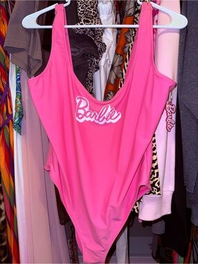FOREVER21 🩷Barbie  One-Piece Swimsuit & Barbie Black Body Suit